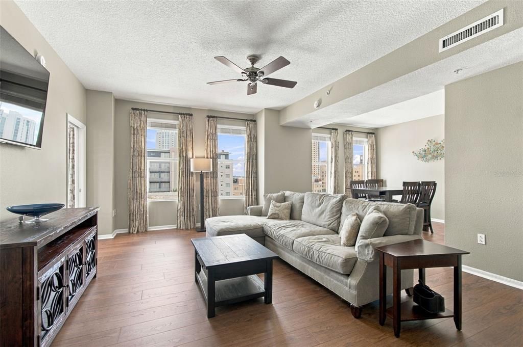 For Sale: $625,000 (2 beds, 2 baths, 1684 Square Feet)