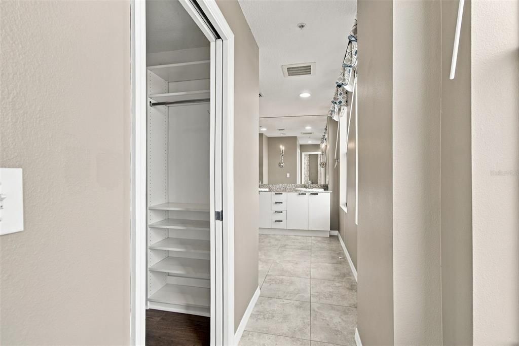 For Sale: $625,000 (2 beds, 2 baths, 1684 Square Feet)