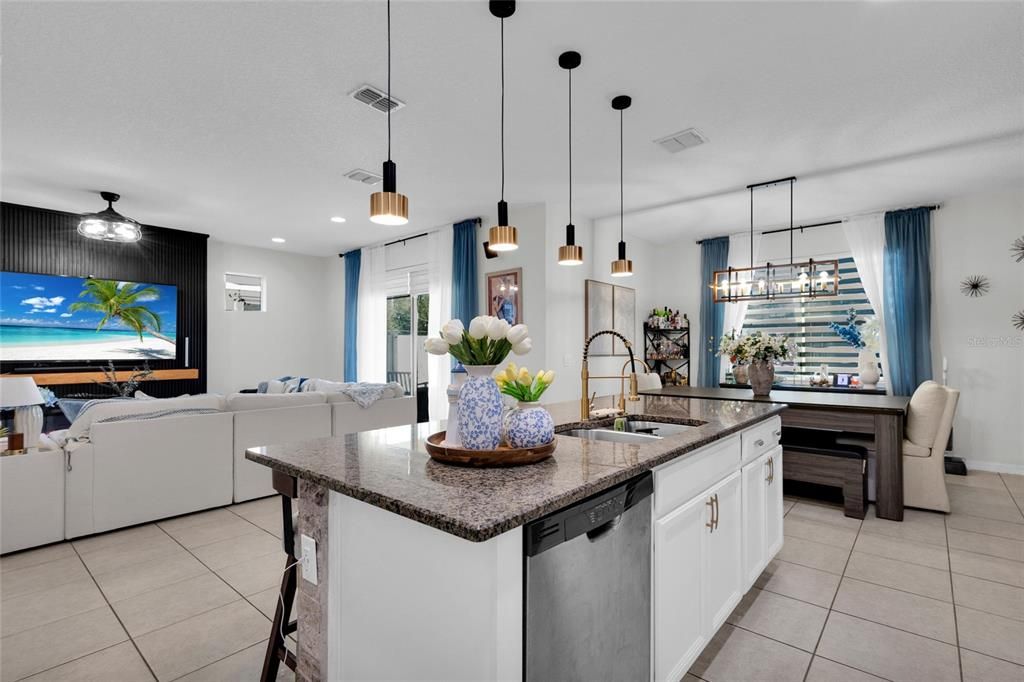 For Sale: $510,000 (4 beds, 3 baths, 2481 Square Feet)