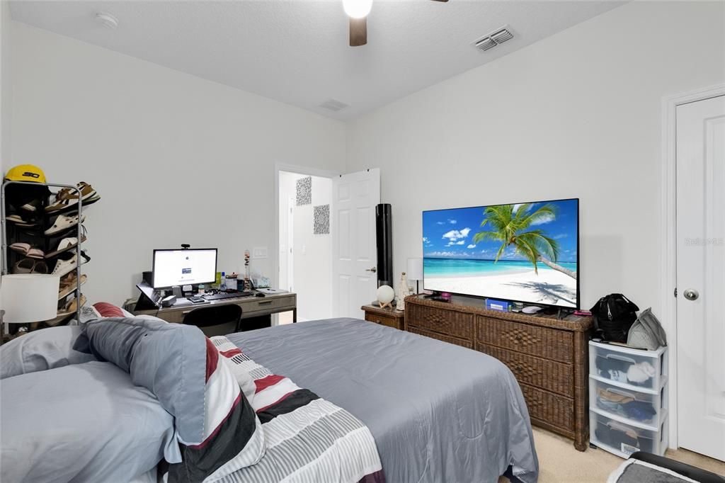 For Sale: $510,000 (4 beds, 3 baths, 2481 Square Feet)