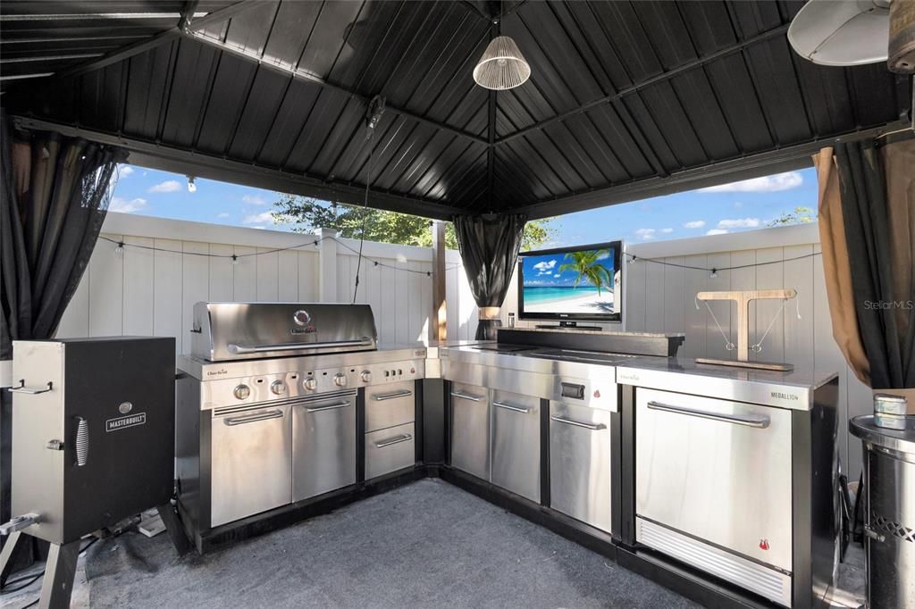 For Sale: $510,000 (4 beds, 3 baths, 2481 Square Feet)