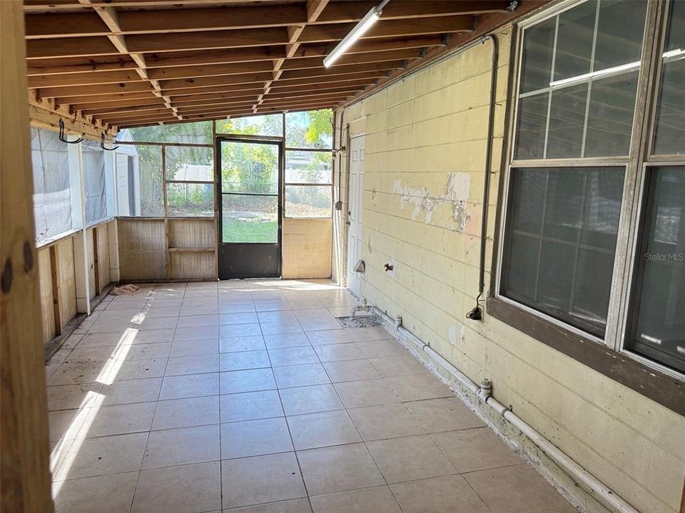For Rent: $2,150 (3 beds, 2 baths, 1246 Square Feet)