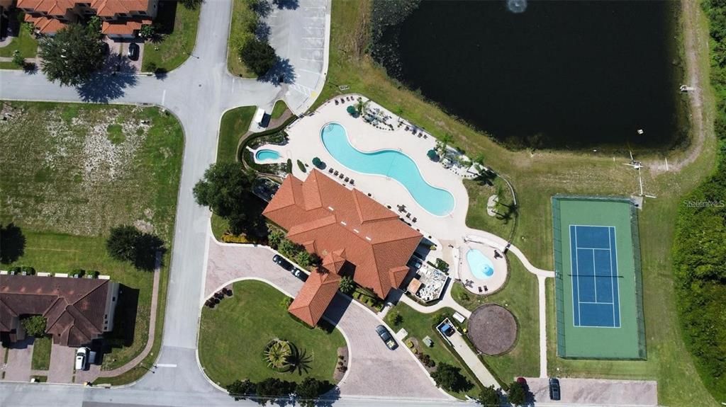 For Rent: $2,400 (4 beds, 2 baths, 2187 Square Feet)
