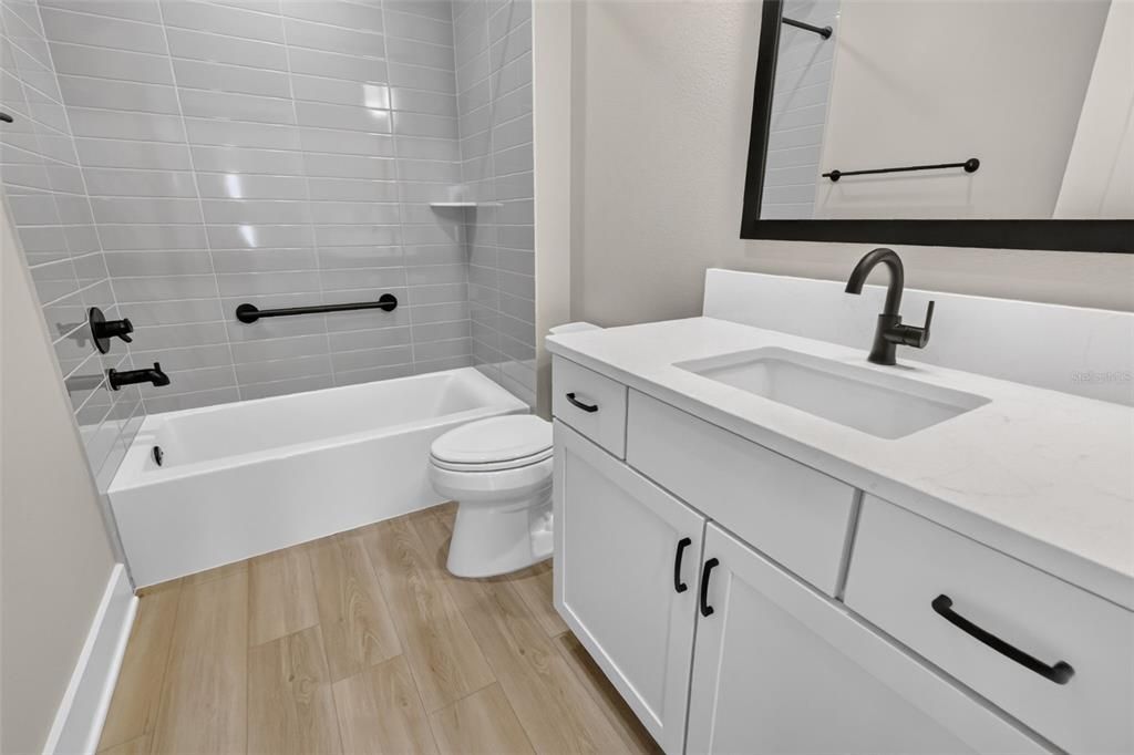 En Venta: $799,000 (3 camas, 2 baños, 1953 Pies cuadrados)