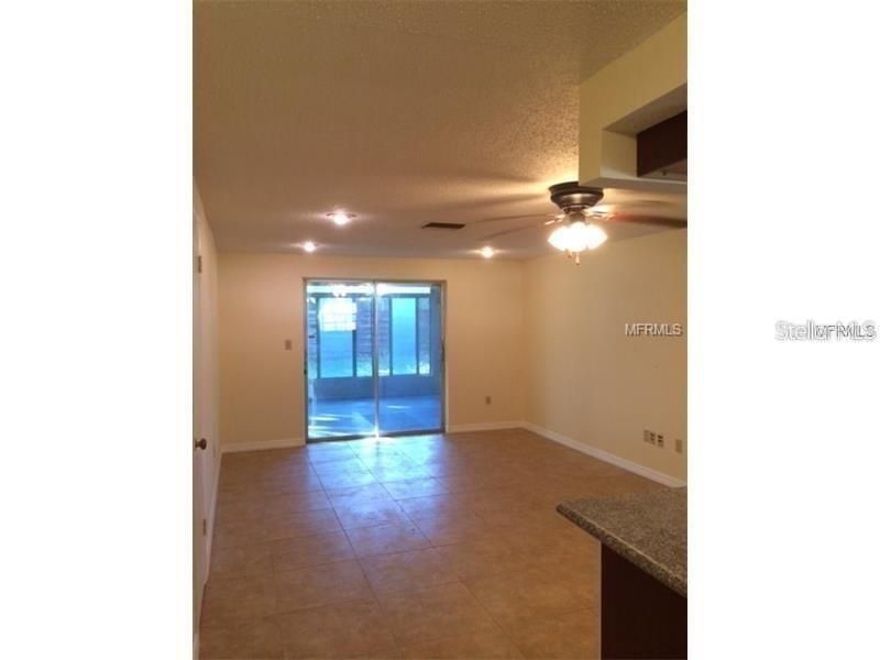 For Rent: $1,695 (2 beds, 1 baths, 729 Square Feet)