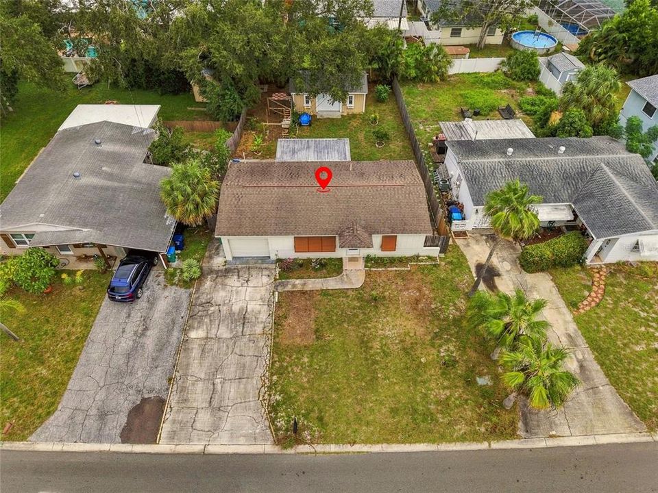 For Sale: $369,000 (2 beds, 1 baths, 850 Square Feet)