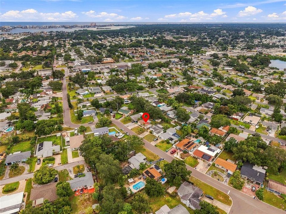 For Sale: $369,000 (2 beds, 1 baths, 850 Square Feet)