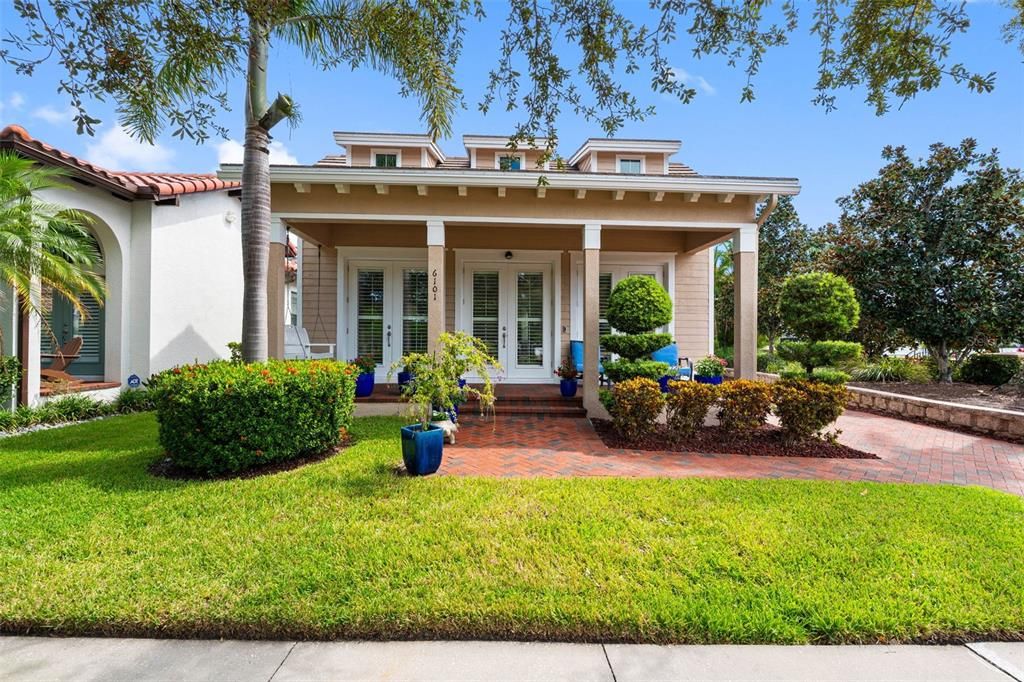 For Sale: $1,070,000 (4 beds, 3 baths, 2350 Square Feet)