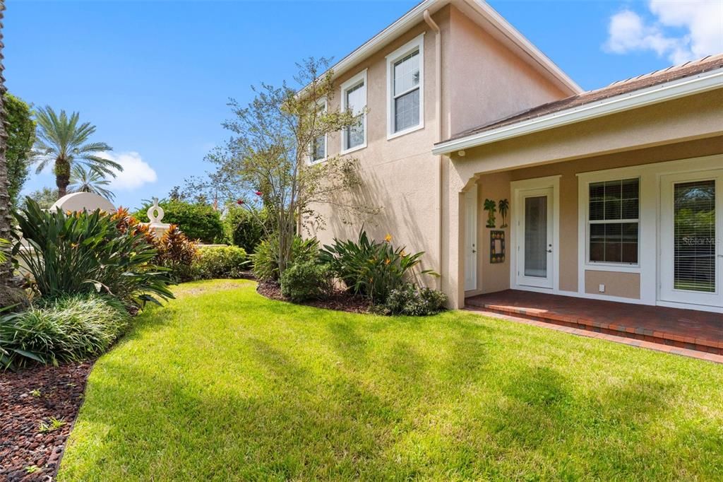 For Sale: $1,070,000 (4 beds, 3 baths, 2350 Square Feet)