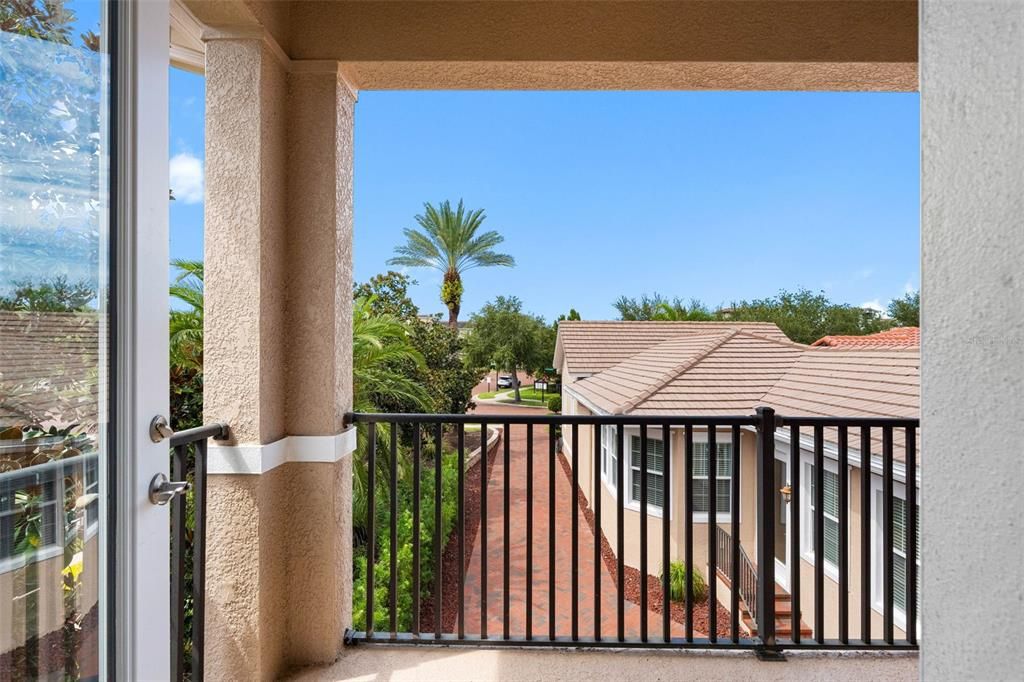 For Sale: $1,070,000 (4 beds, 3 baths, 2350 Square Feet)
