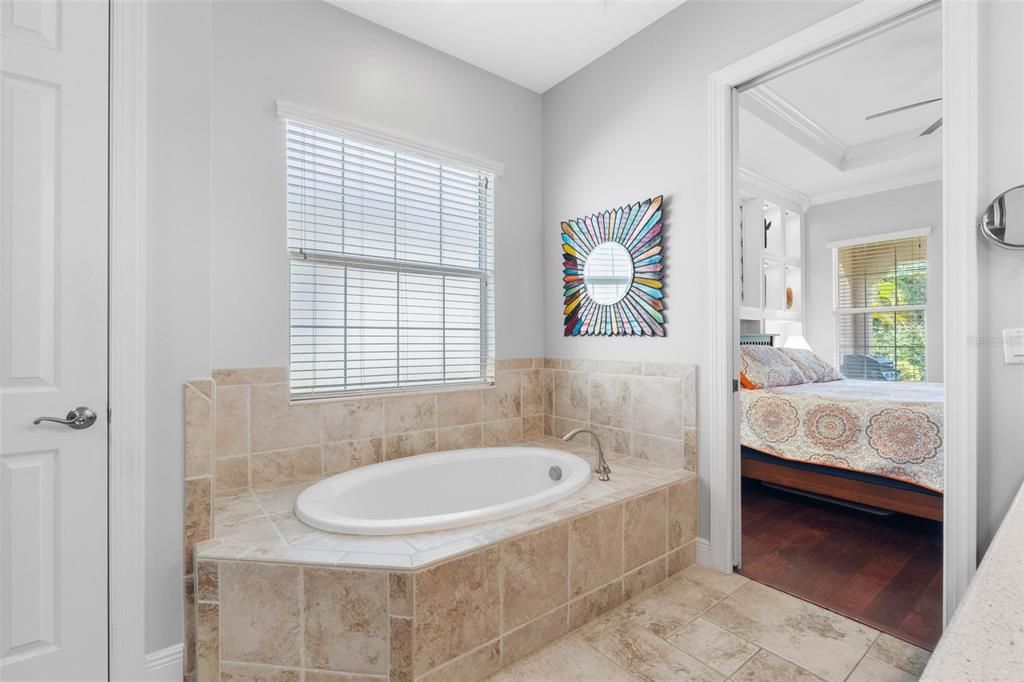 For Sale: $1,070,000 (4 beds, 3 baths, 2350 Square Feet)