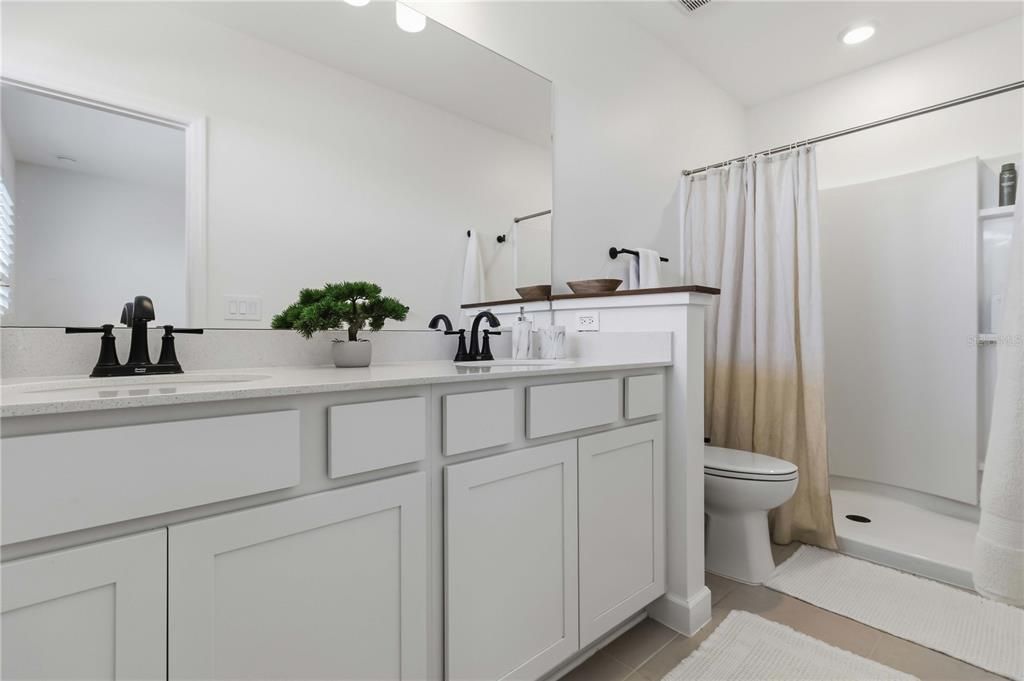 В аренду: $3,250 (3 спален, 2 ванн, 1636 Квадратных фут)