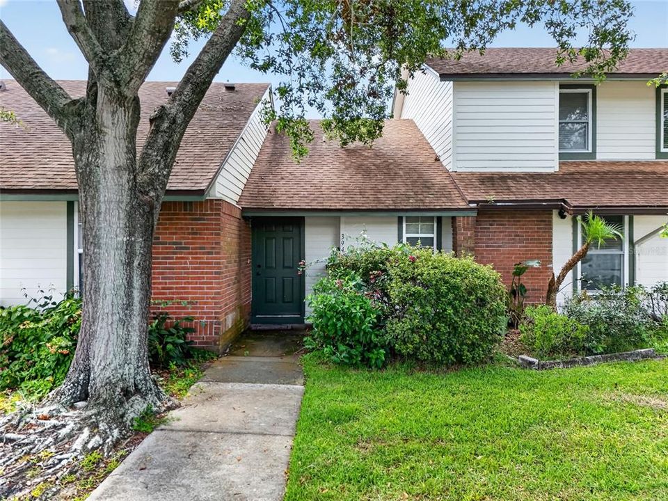 En Venta: $249,900 (2 camas, 2 baños, 1002 Pies cuadrados)