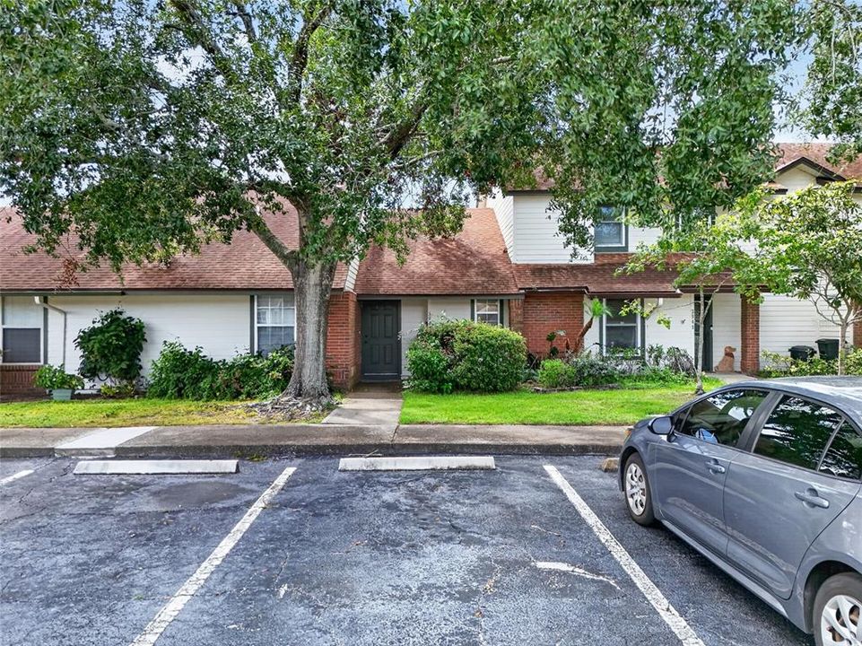 En Venta: $249,900 (2 camas, 2 baños, 1002 Pies cuadrados)