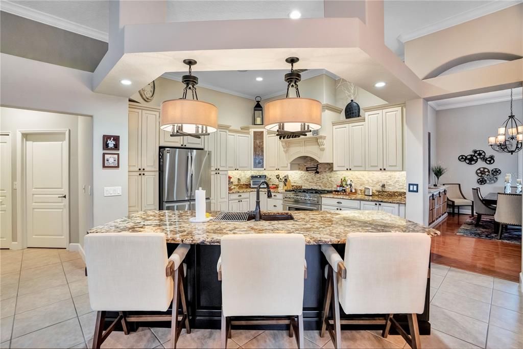For Sale: $849,000 (4 beds, 3 baths, 2917 Square Feet)