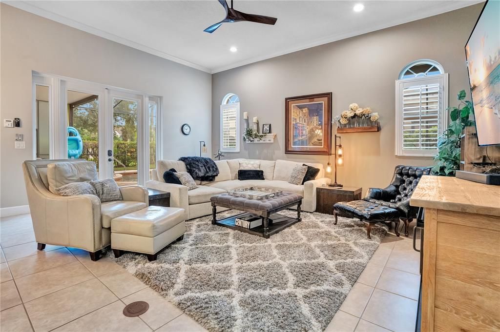 For Sale: $849,000 (4 beds, 3 baths, 2917 Square Feet)