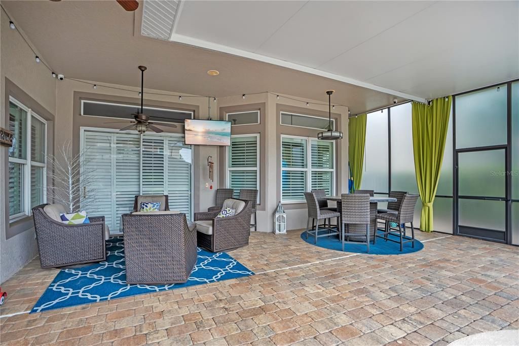 For Sale: $849,000 (4 beds, 3 baths, 2917 Square Feet)