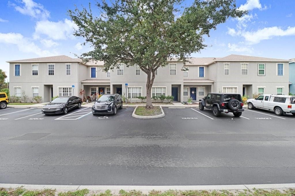 For Sale: $215,000 (2 beds, 2 baths, 1360 Square Feet)