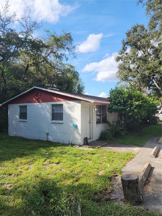 For Sale: $1,200,000 (12 beds, 0 baths, 3634 Square Feet)