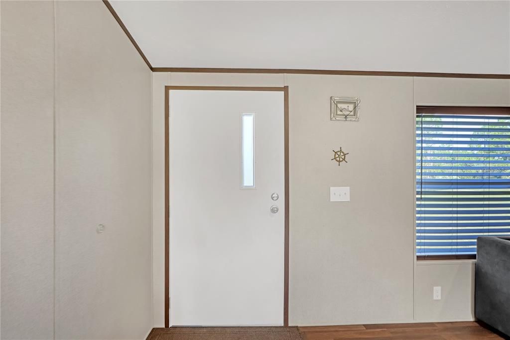 En Venta: $375,000 (3 camas, 2 baños, 1568 Pies cuadrados)
