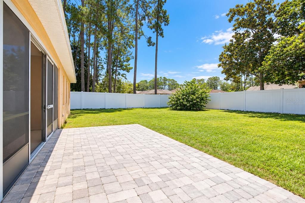 For Sale: $350,000 (4 beds, 2 baths, 2208 Square Feet)