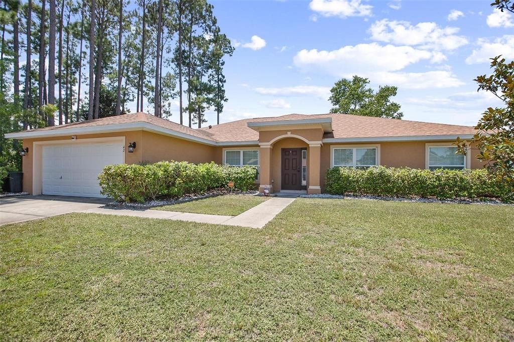 For Sale: $350,000 (4 beds, 2 baths, 2208 Square Feet)