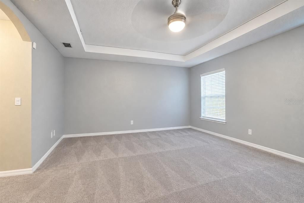 For Sale: $350,000 (4 beds, 2 baths, 2208 Square Feet)
