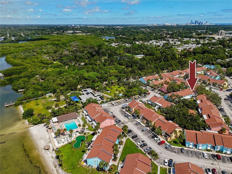 For Sale: $299,900 (2 beds, 2 baths, 1280 Square Feet)