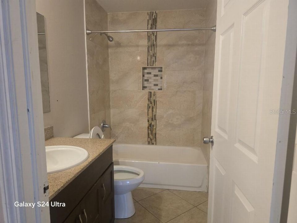 В аренду: $1,495 (2 спален, 1 ванн, 850 Квадратных фут)