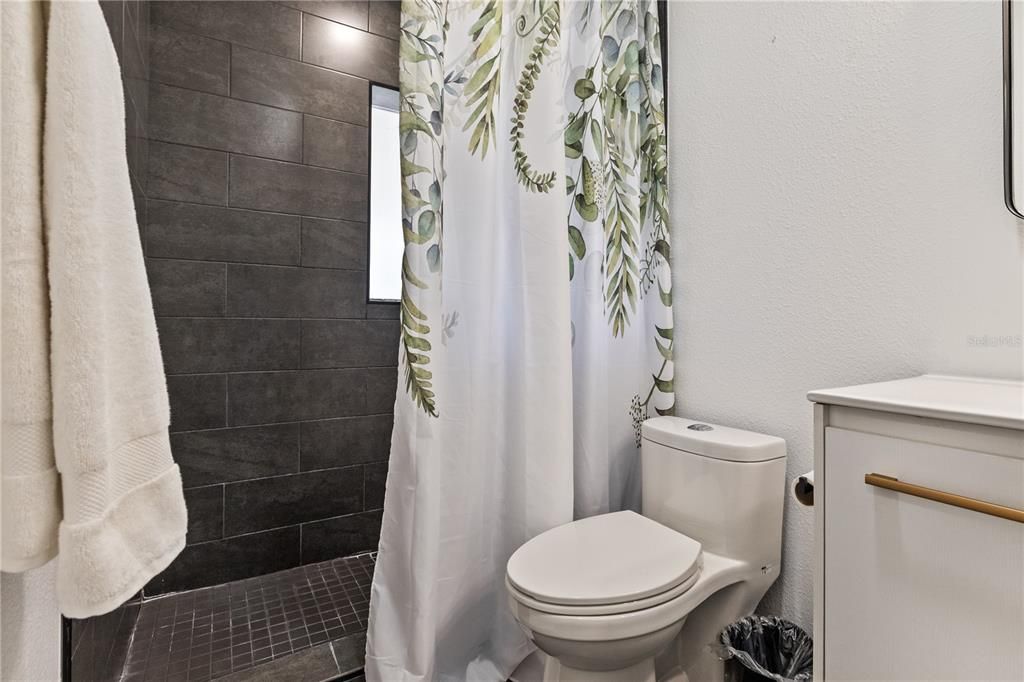 For Sale: $565,000 (0 beds, 0 baths, 1278 Square Feet)