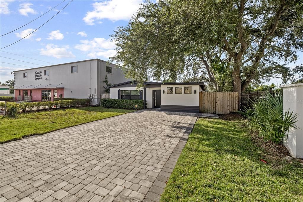 For Sale: $565,000 (0 beds, 0 baths, 1278 Square Feet)