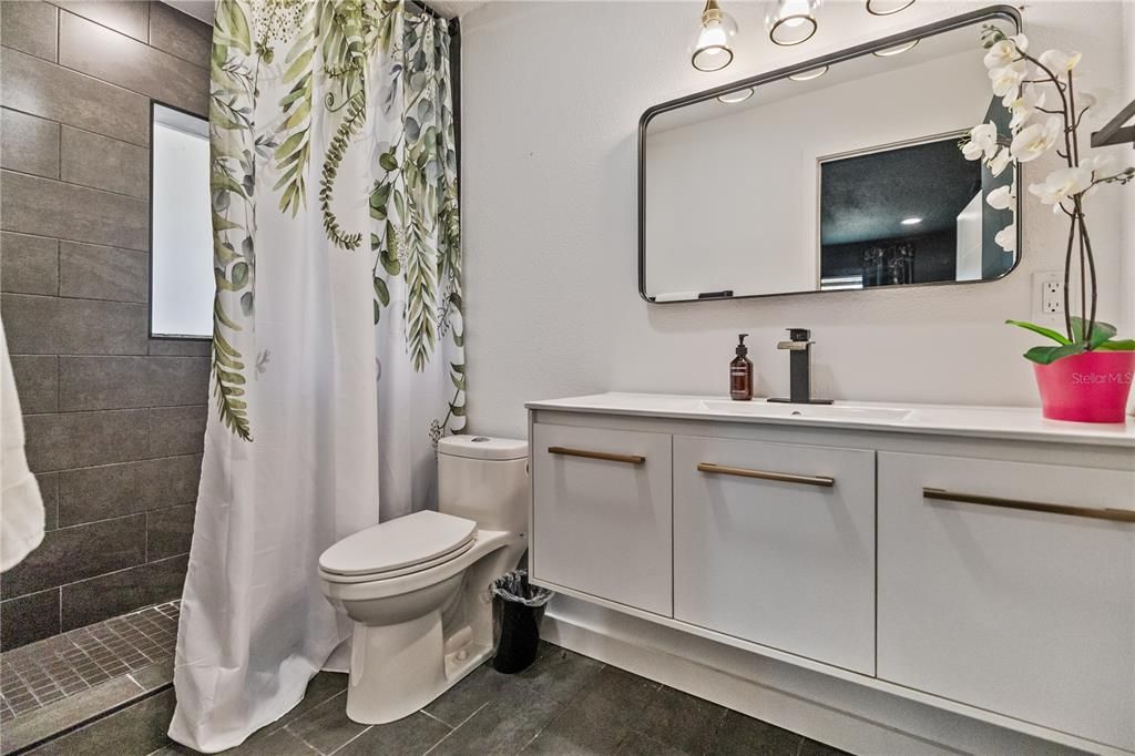 For Sale: $565,000 (0 beds, 0 baths, 1278 Square Feet)