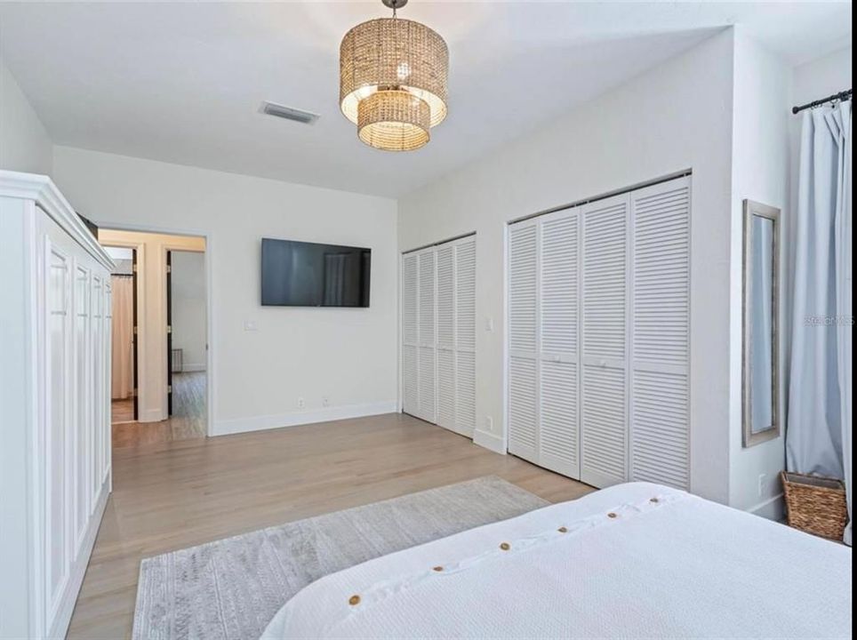 В аренду: $8,000 (4 спален, 2 ванн, 6360 Квадратных фут)