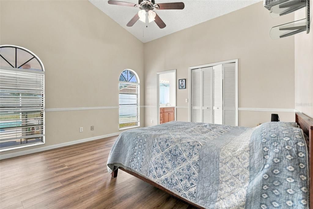 For Sale: $375,000 (3 beds, 2 baths, 1544 Square Feet)