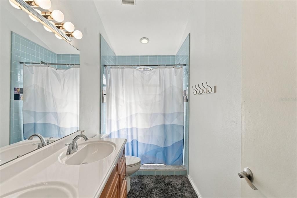 For Sale: $375,000 (3 beds, 2 baths, 1544 Square Feet)
