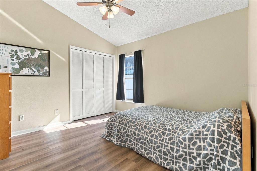 For Sale: $375,000 (3 beds, 2 baths, 1544 Square Feet)