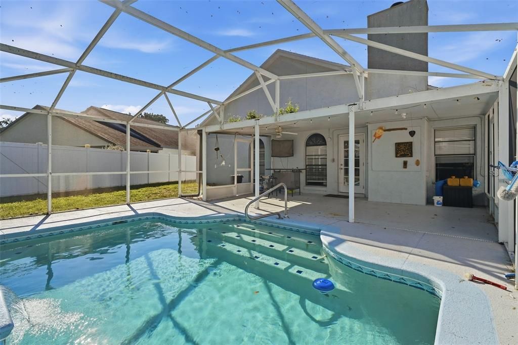 For Sale: $375,000 (3 beds, 2 baths, 1544 Square Feet)