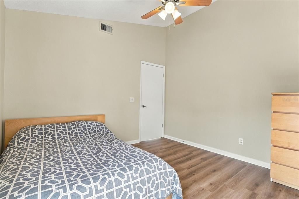 For Sale: $375,000 (3 beds, 2 baths, 1544 Square Feet)