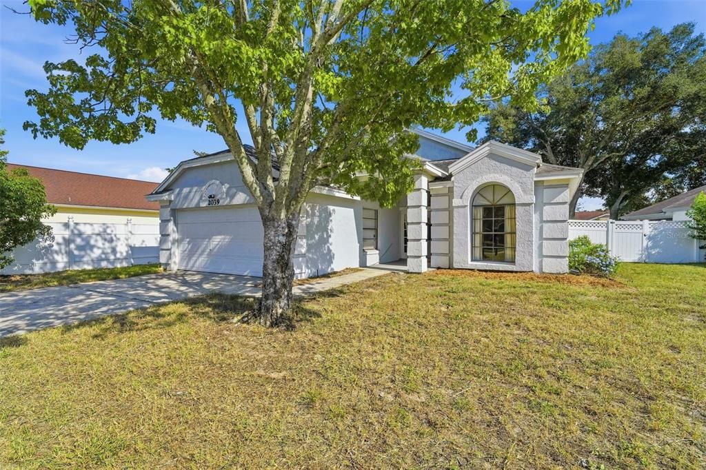 For Sale: $375,000 (3 beds, 2 baths, 1544 Square Feet)