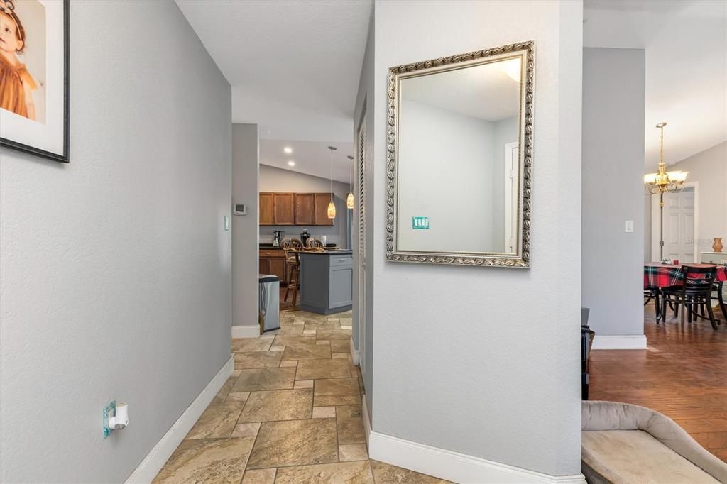 En Venta: $348,800 (3 camas, 2 baños, 1867 Pies cuadrados)