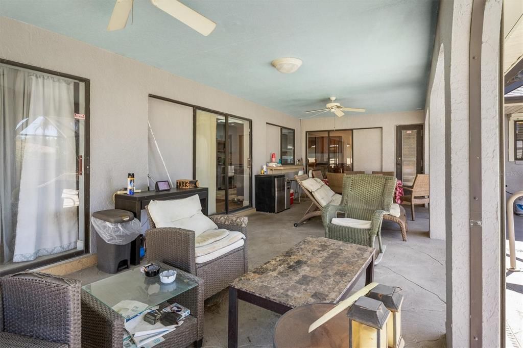En Venta: $348,800 (3 camas, 2 baños, 1867 Pies cuadrados)