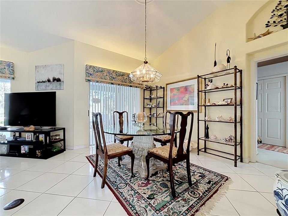 For Sale: $284,000 (3 beds, 2 baths, 1450 Square Feet)