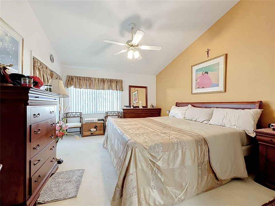 For Sale: $284,000 (3 beds, 2 baths, 1450 Square Feet)