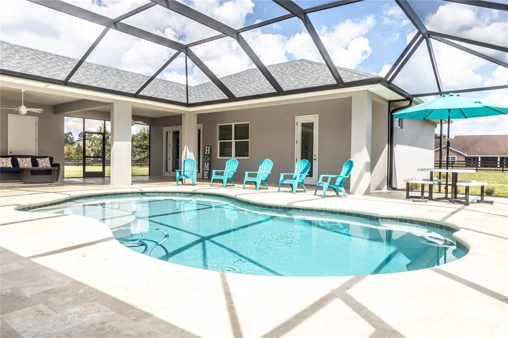 For Sale: $1,250,000 (5 beds, 4 baths, 4275 Square Feet)