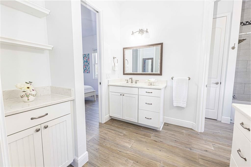 For Sale: $1,250,000 (5 beds, 4 baths, 4275 Square Feet)