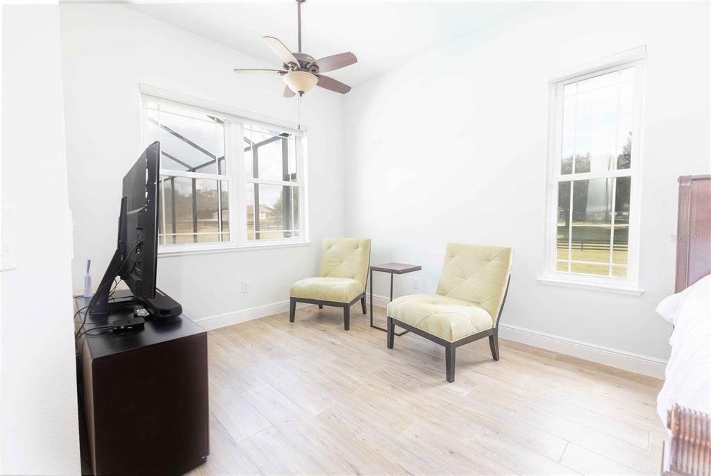 For Sale: $1,250,000 (5 beds, 4 baths, 4275 Square Feet)