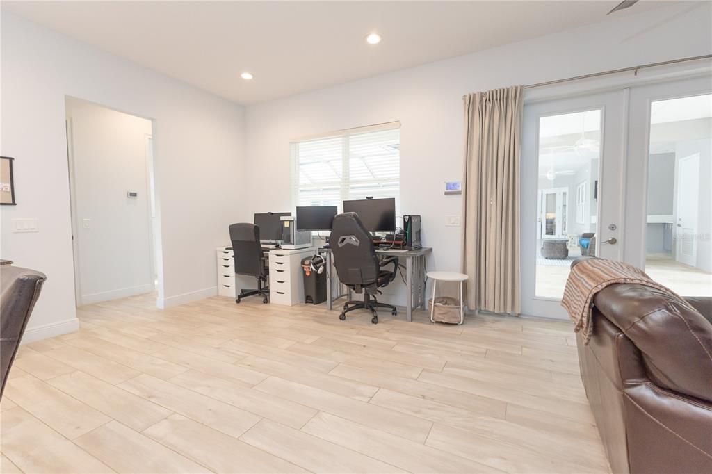 For Sale: $1,250,000 (5 beds, 4 baths, 4275 Square Feet)