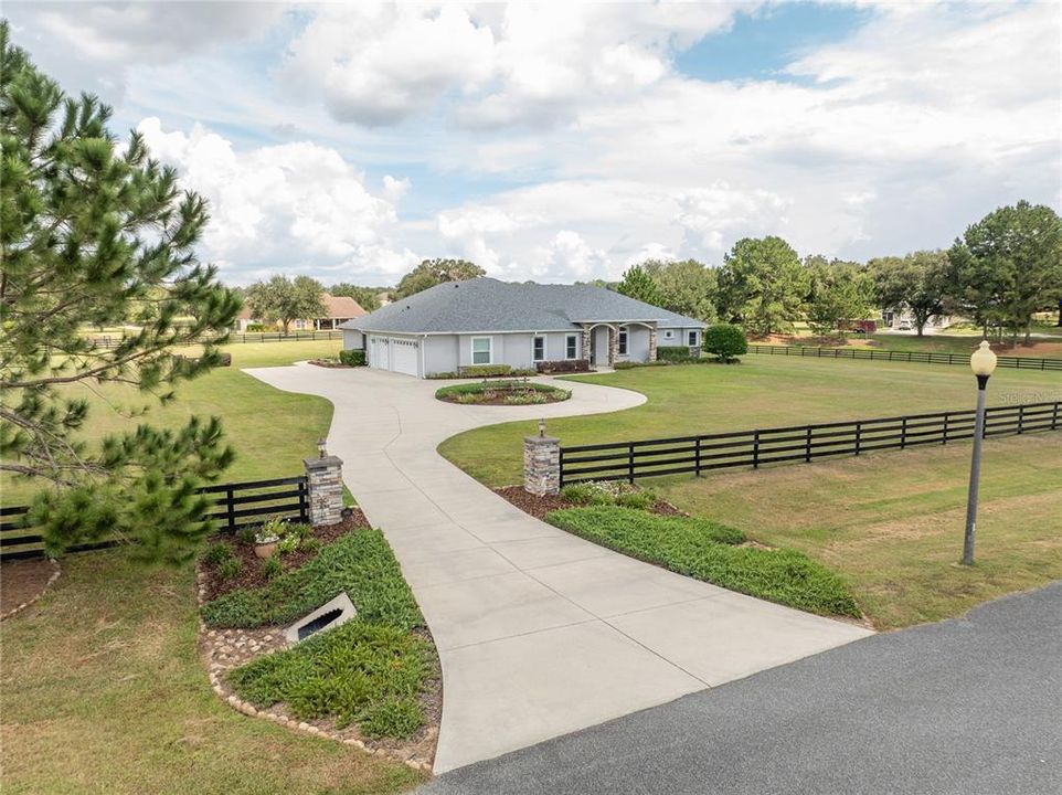 For Sale: $1,250,000 (5 beds, 4 baths, 4275 Square Feet)