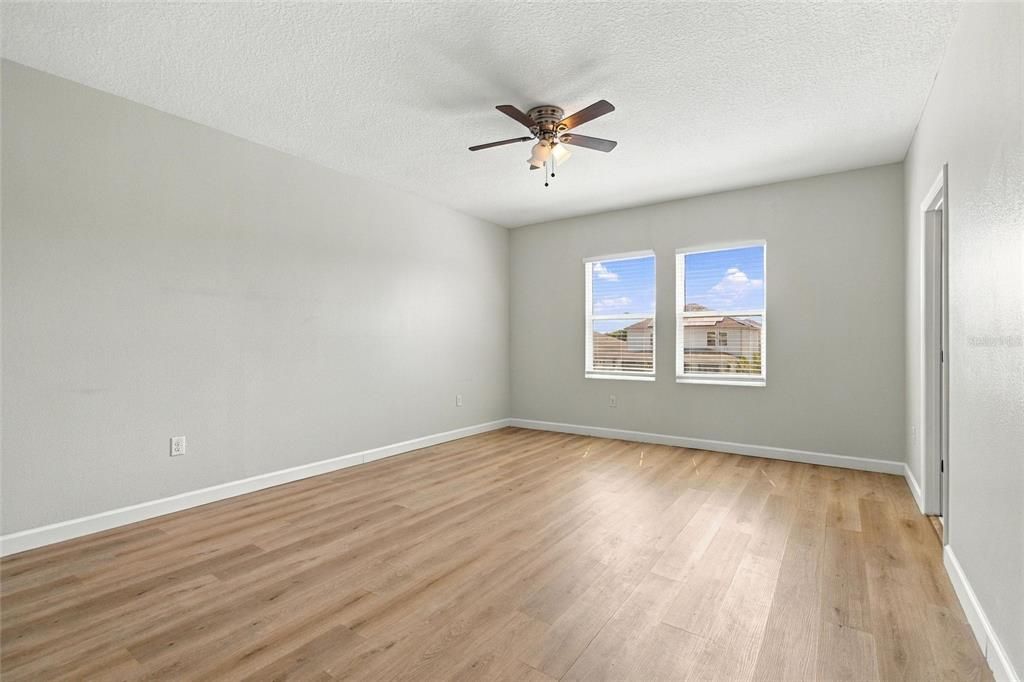 For Sale: $359,900 (4 beds, 2 baths, 2311 Square Feet)