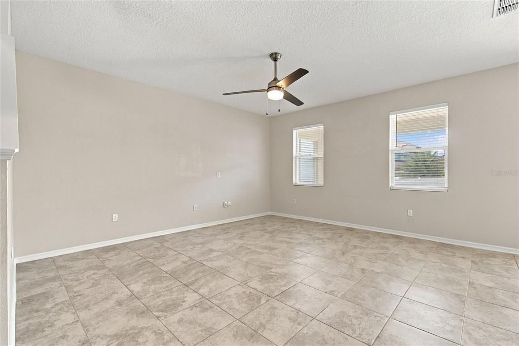 For Sale: $359,900 (4 beds, 2 baths, 2311 Square Feet)